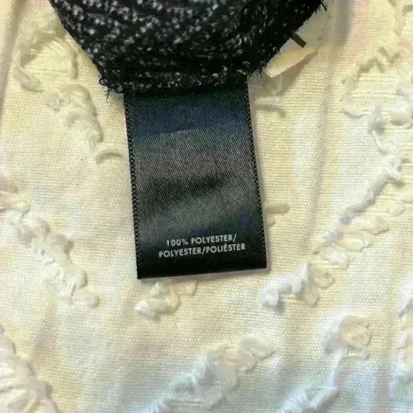 Ann Taylor herringbone, off the shoulder, 100% polyester shirt. Size small - Picture 5 of 6